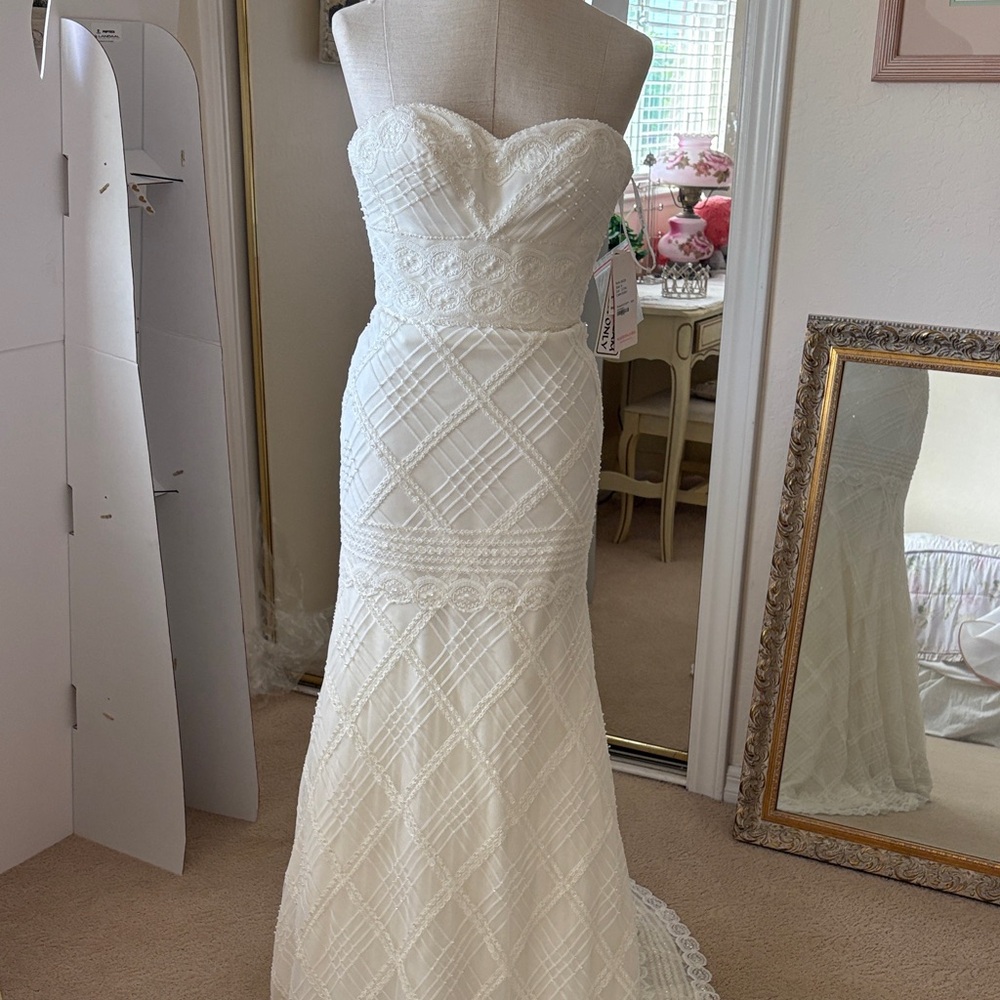 Wtoo by Watters Lace Wedding Dress